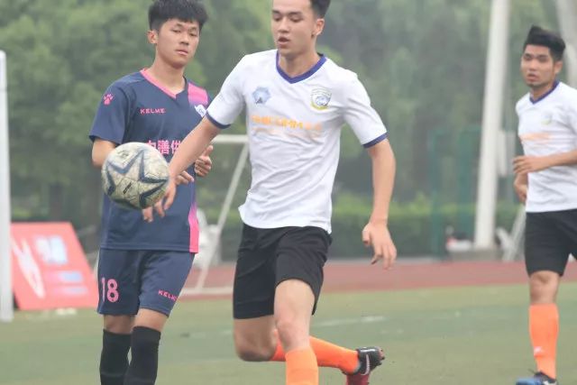 东契奇35+10哈登乔治低迷 独行侠大胜快船3-2