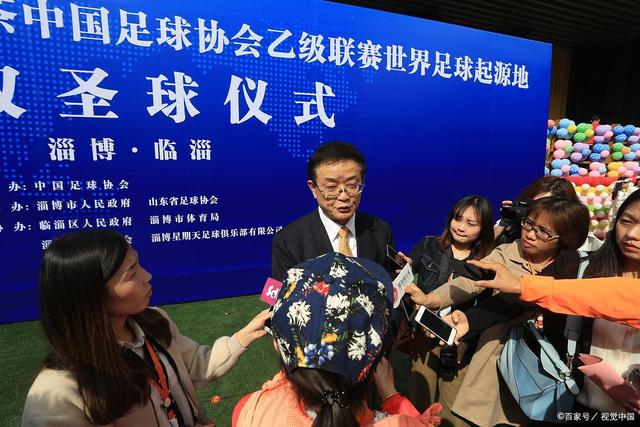 欧冠史上的罕见17分钟 一个人就这样被毁了